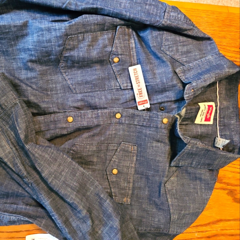 Wrangler men's denim shirt